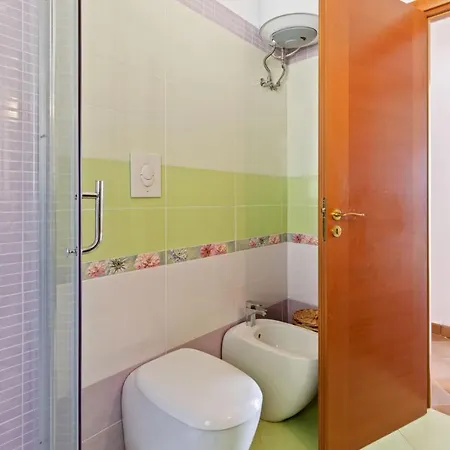 Tatil Evi Bouganville Falconara Albanese