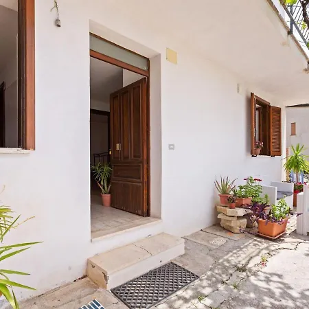 Bouganville 펜션 *